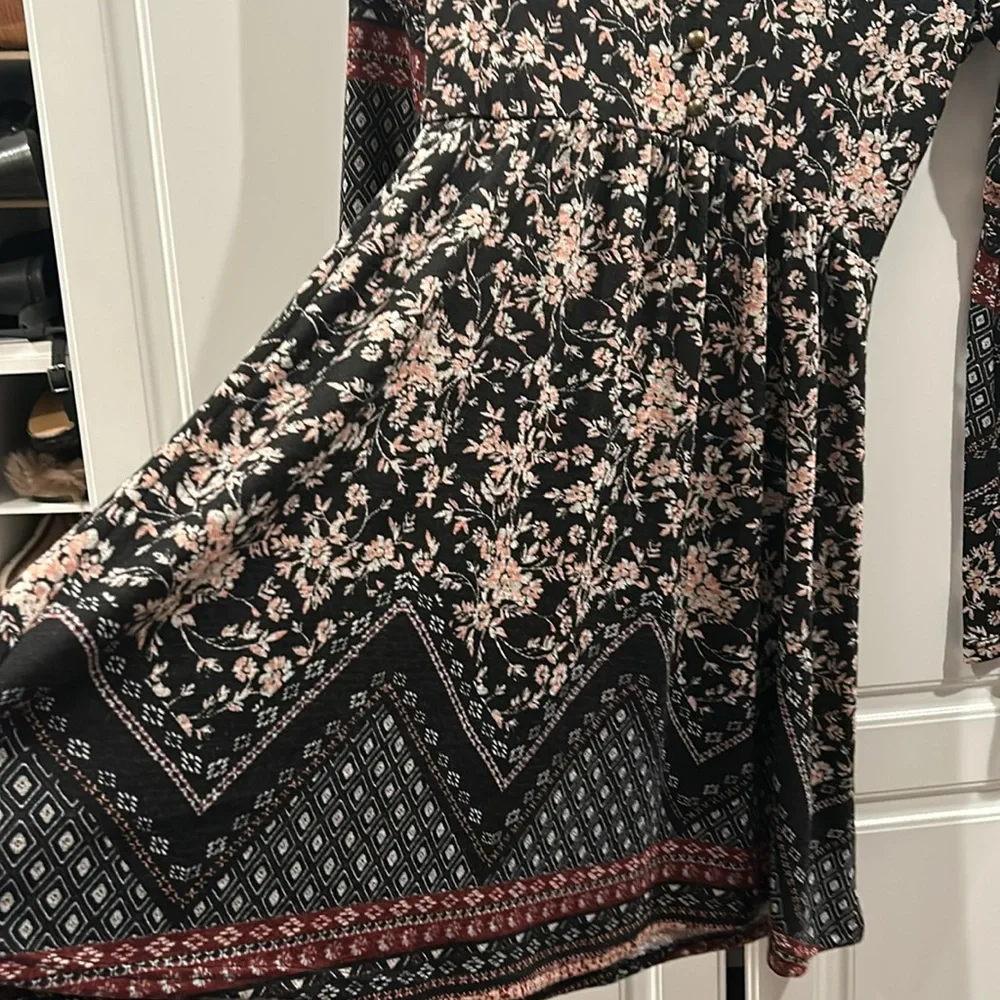 Dress - Picture 3 of 4